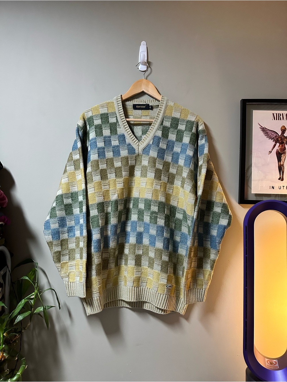 Barclay Vintage V-Neck Checkered Sweater Size 42